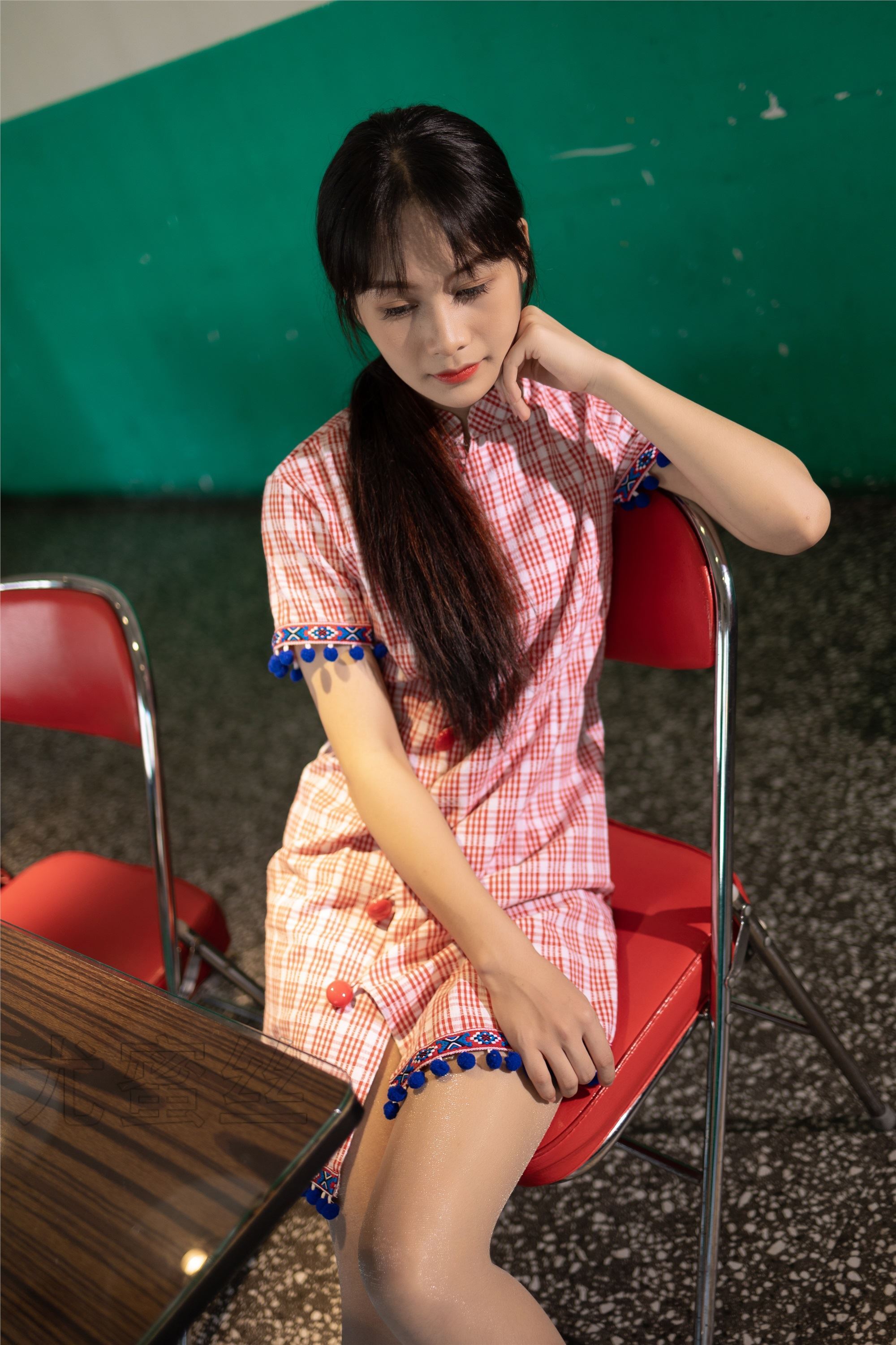 尤蜜丝 穿搭写真 NO.074